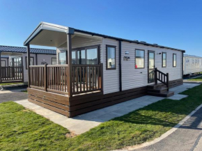 Maple Prestige Holiday Home